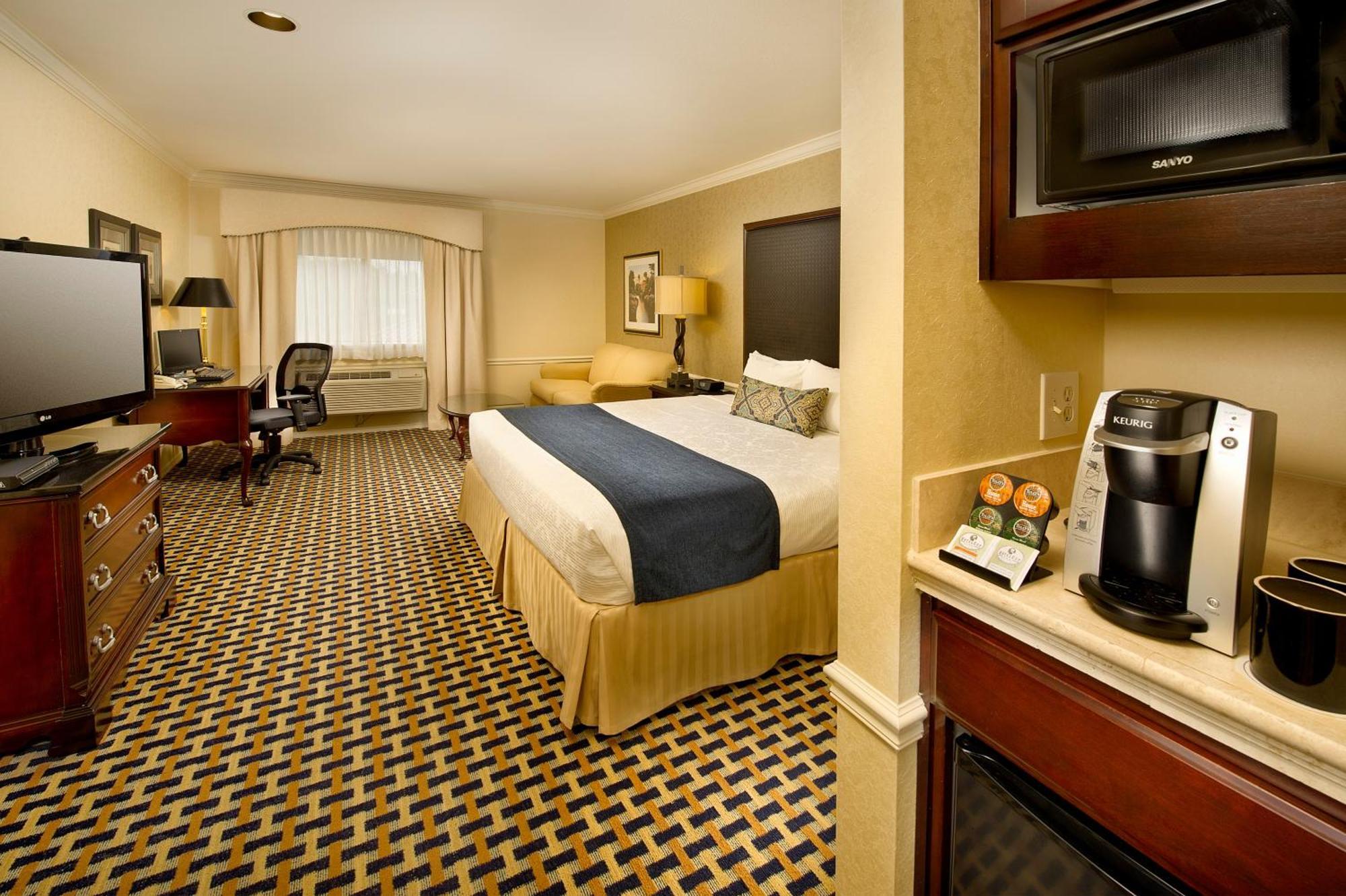 Best Western Premier Plaza Hotel&Conference Center Puyallup Habitación foto